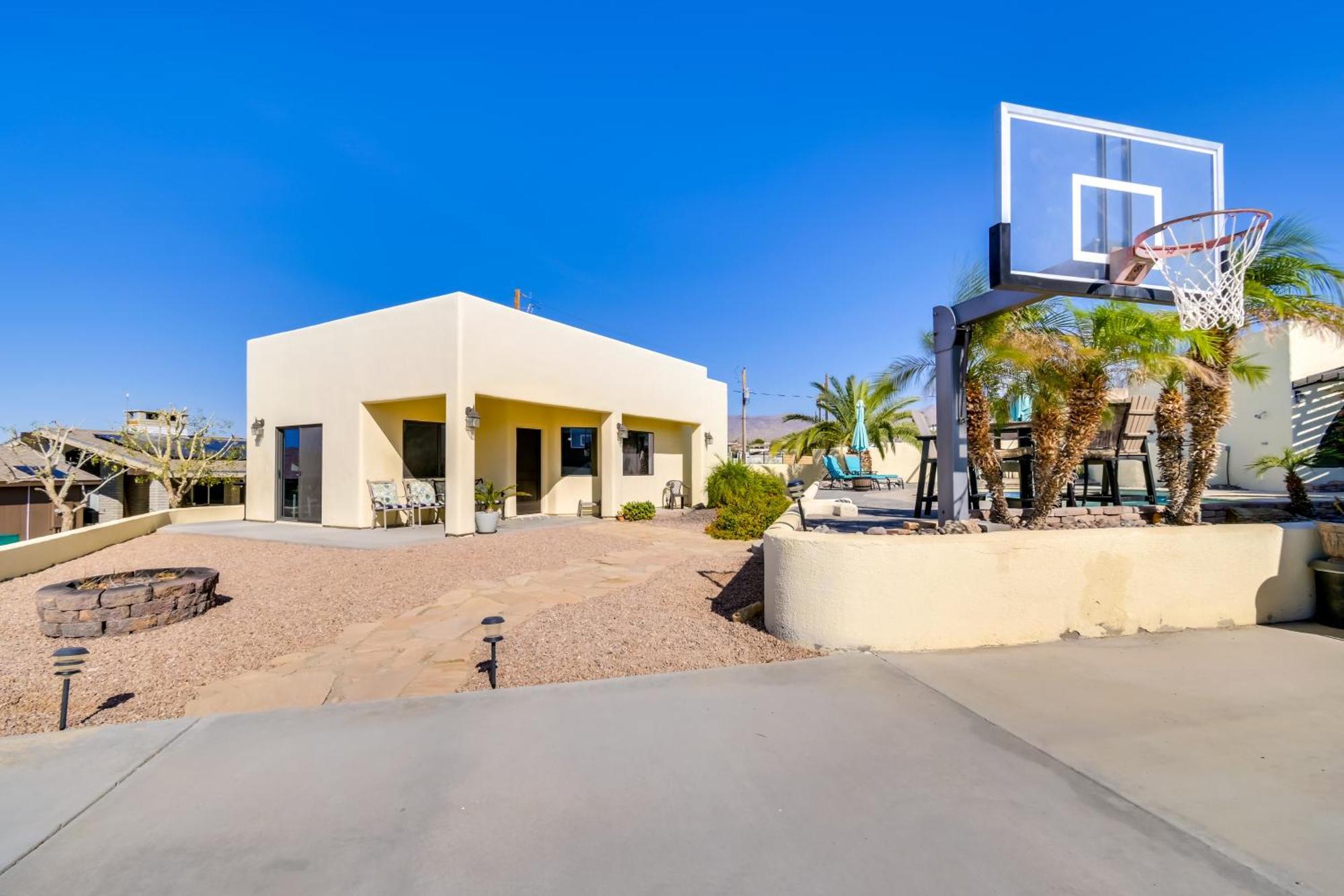 Bright Cottage With Pool And Spa - 5 Mi To Lake Havasu Lake Havasu City Esterno foto