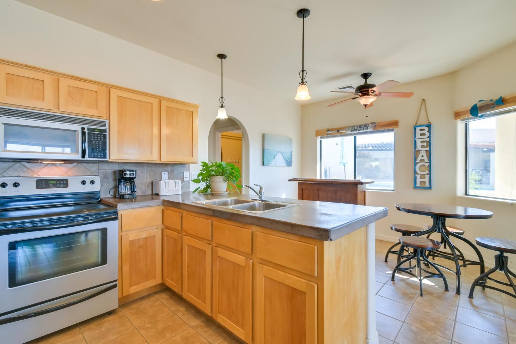 Bright Cottage With Pool And Spa - 5 Mi To Lake Havasu Lake Havasu City Esterno foto